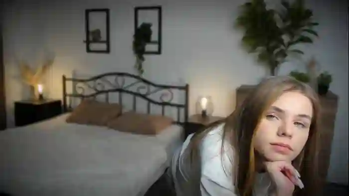 2024/12/19/chaturbate-sona_rise-22-43-09