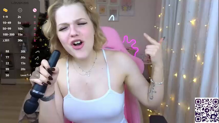 maya_blonde18