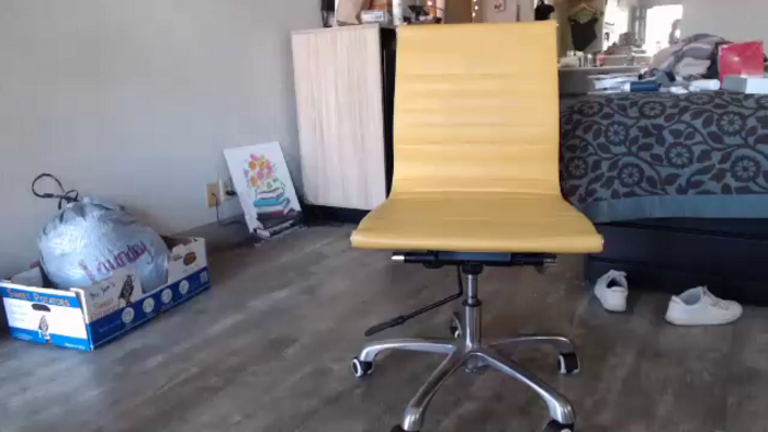 lucyloveslookers78240