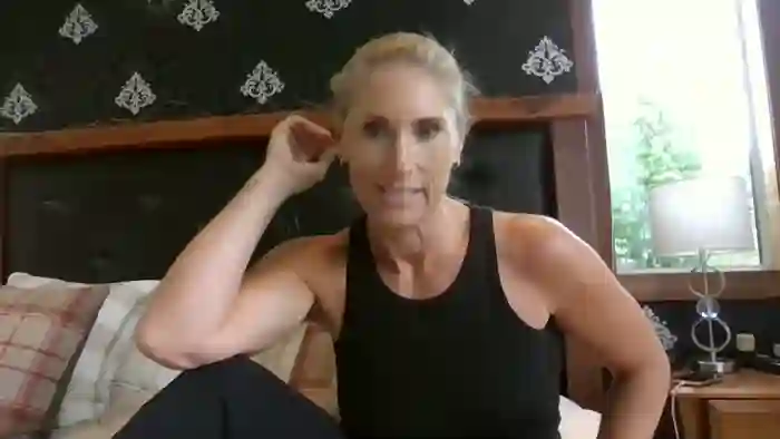 2025/01/01/chaturbate-kumfoxlive-03-44-20