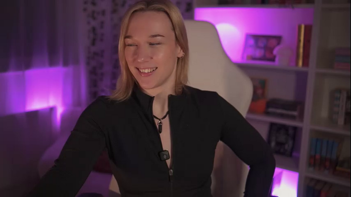 emily_fox_official