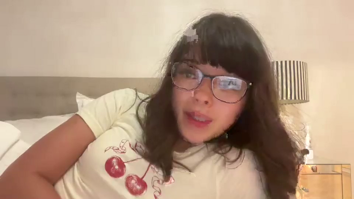sarah_heart_aus