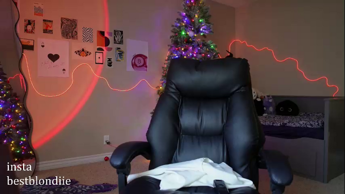 bestblondiiecb
