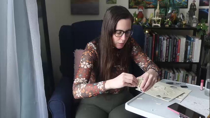 ellynaomi