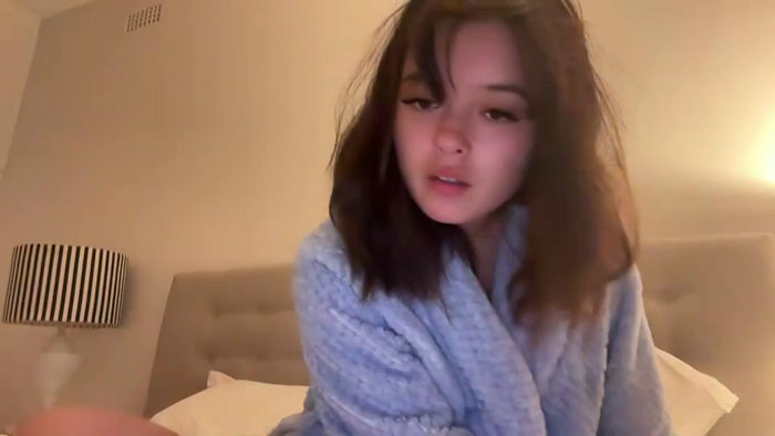 sarah_heart_aus