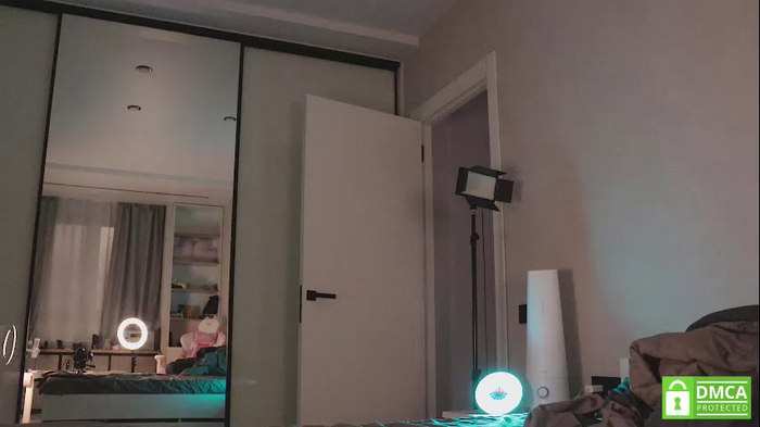diana_alison