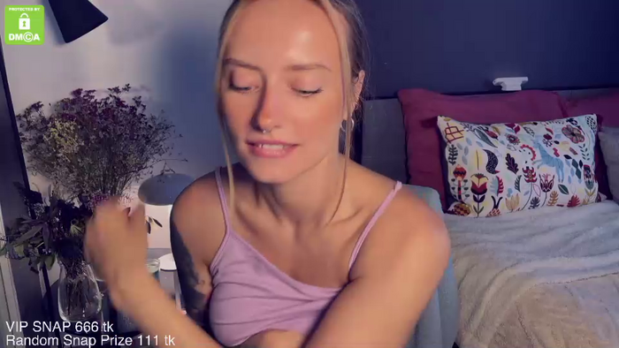 yvie_