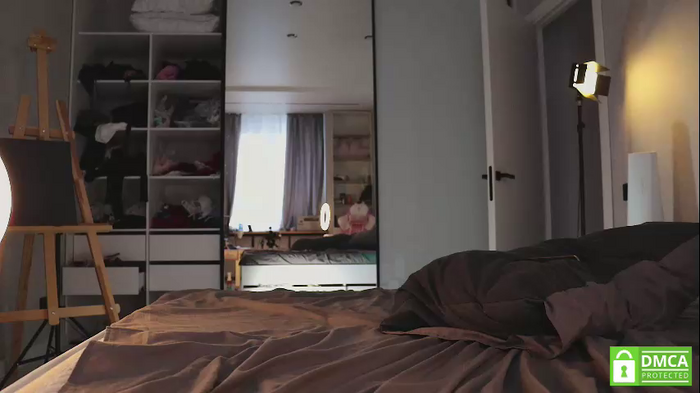 diana_alison