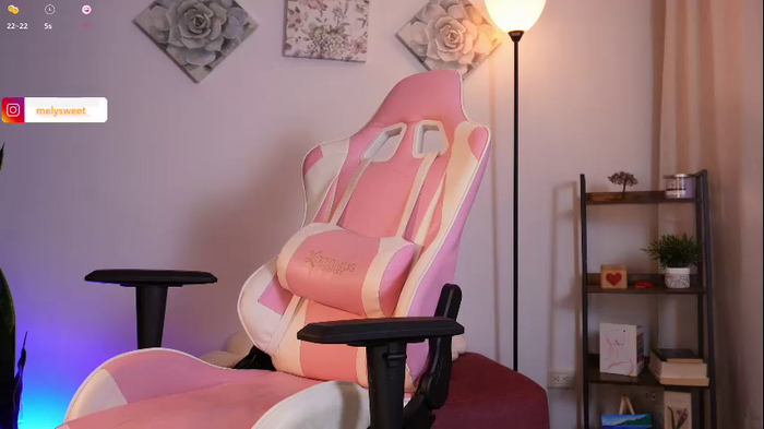 melanieryann_
