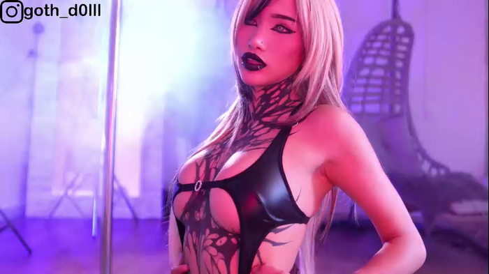 goth_dolll