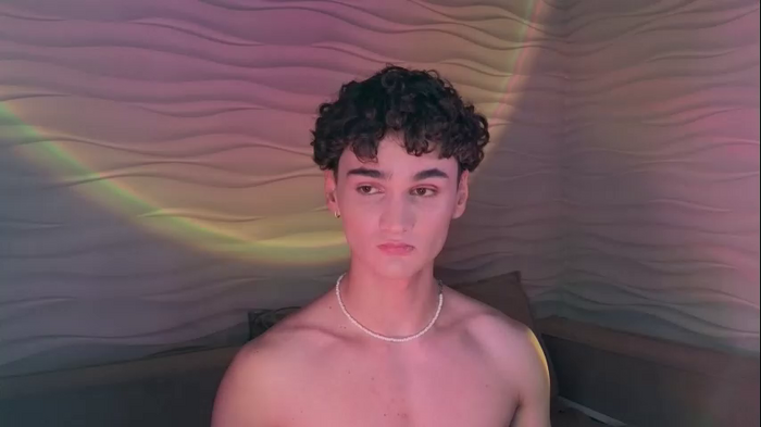 adam_21cm