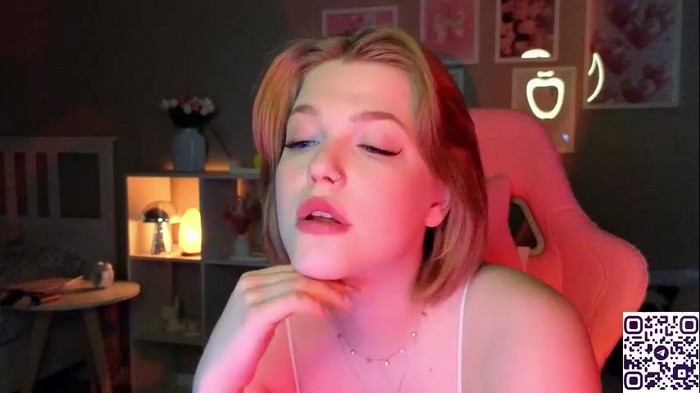 maya_blonde18
