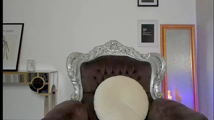 moniqueeass