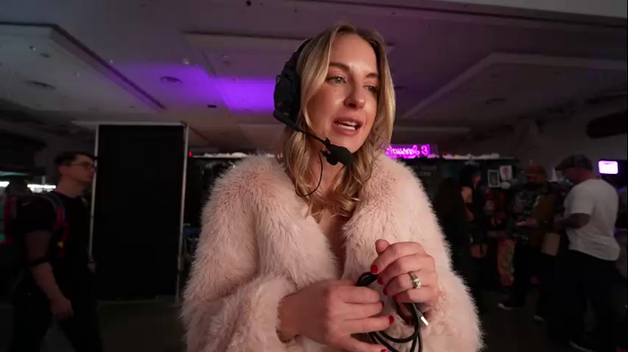 blondefoxsilverfox