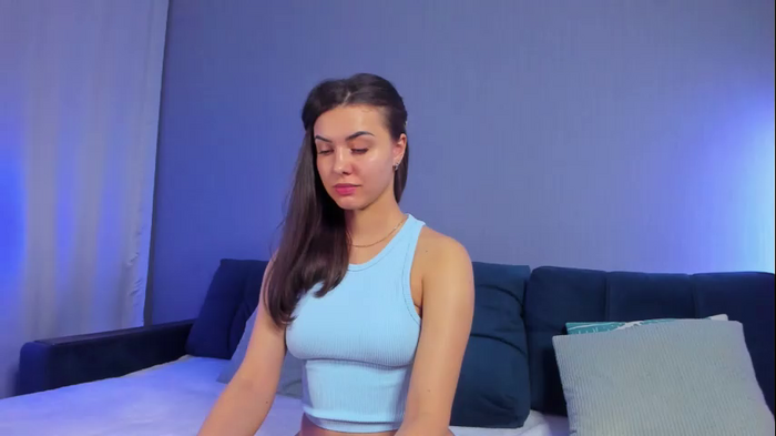 mirabrunette