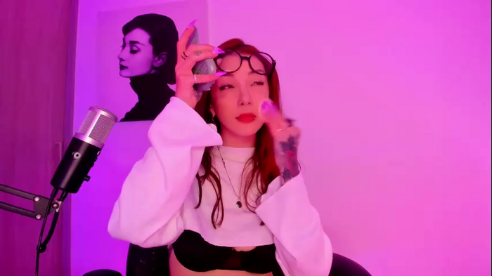 thecosmicgirl