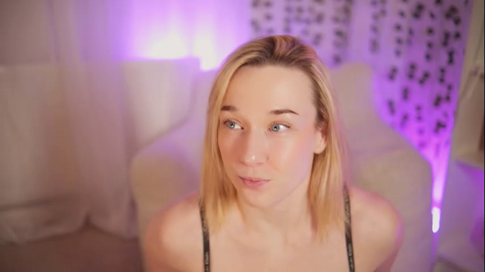 emily_fox_official