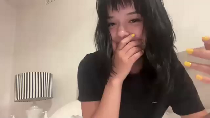 sarah_heart_aus