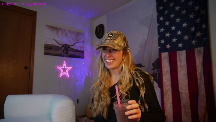 lucy_gooosey