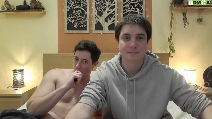 frenchhornybibs