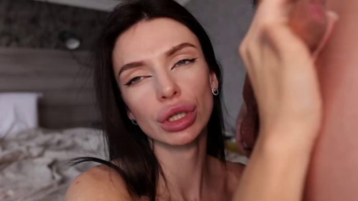 alexa_alex_liepa