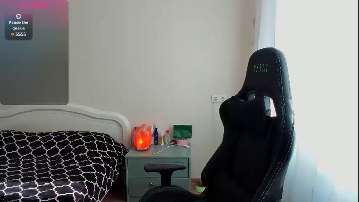 veronica_larson