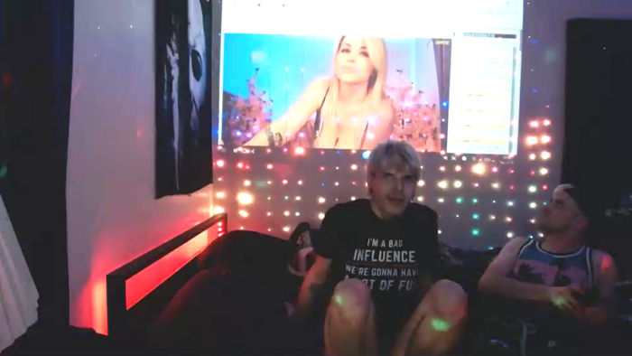 xbl0ndiex