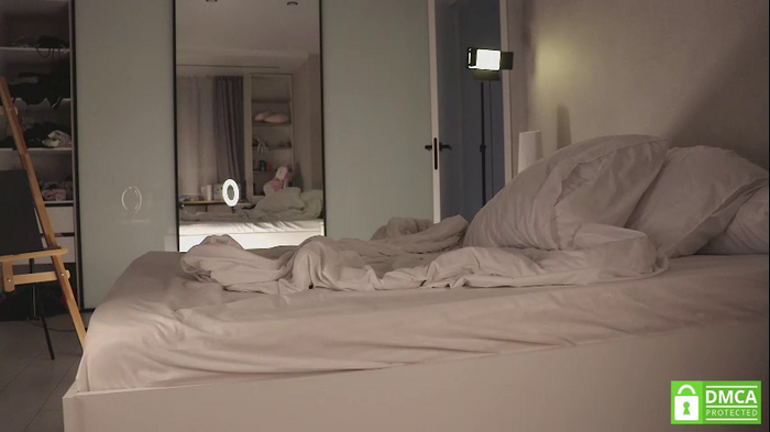 diana_alison