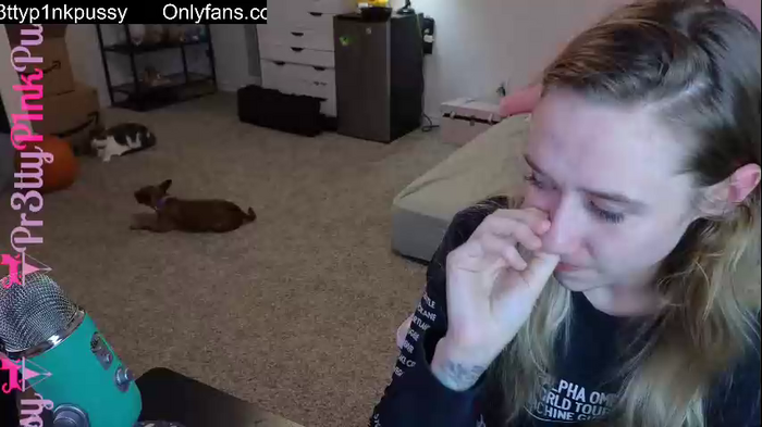 pr3ttyp1nkpussy