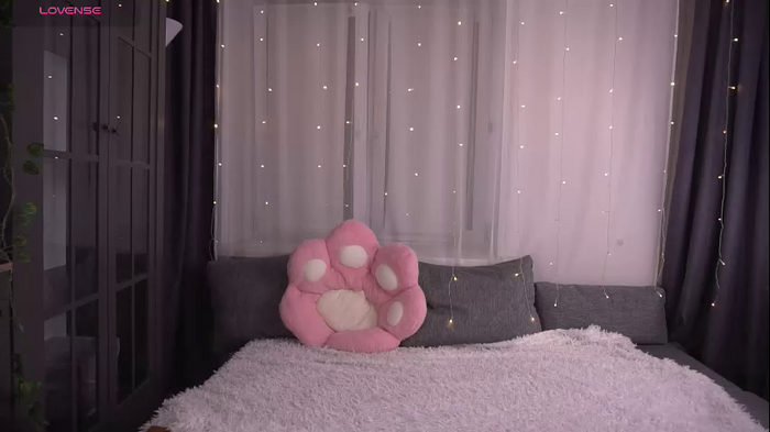 tiny_lily_