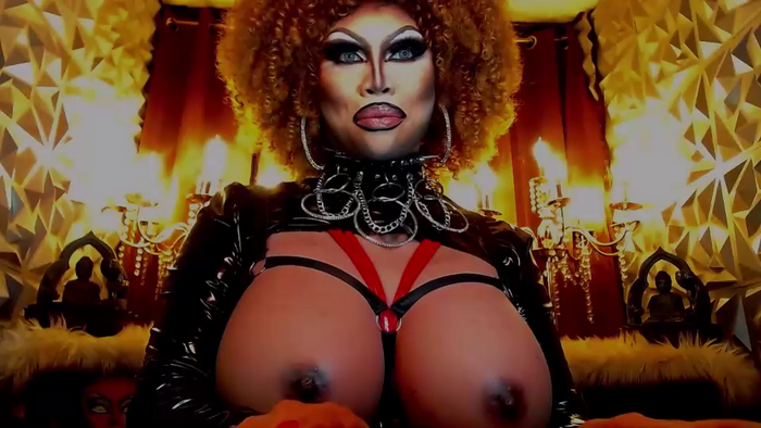 queendomcum6