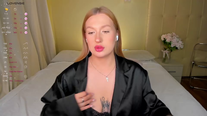hollyylee