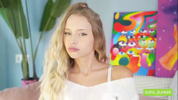 sofa_sunnie