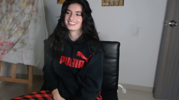 hollyshit_