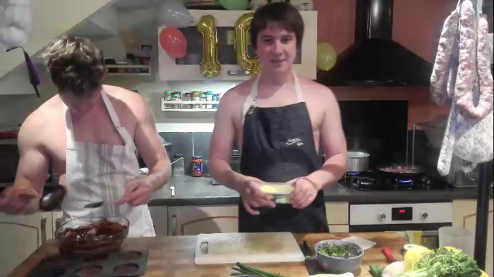 frenchhornybibs