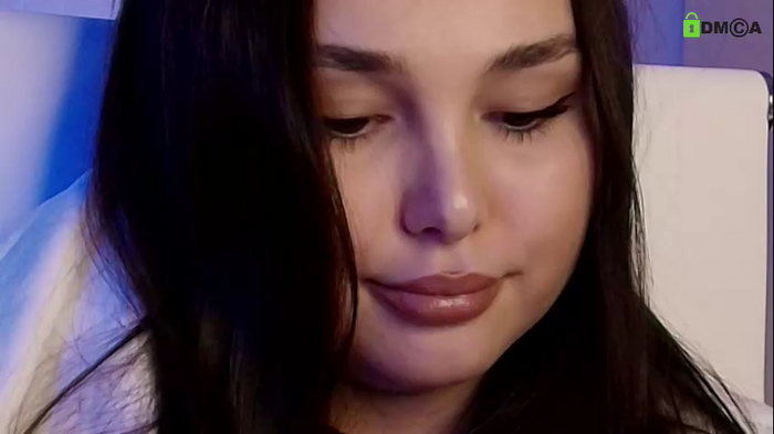 hollyextra