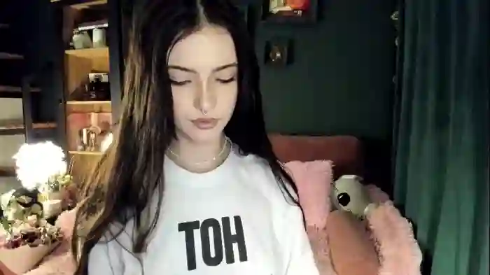 2025/04/04/chaturbate-bmwm5f90-18-45-33