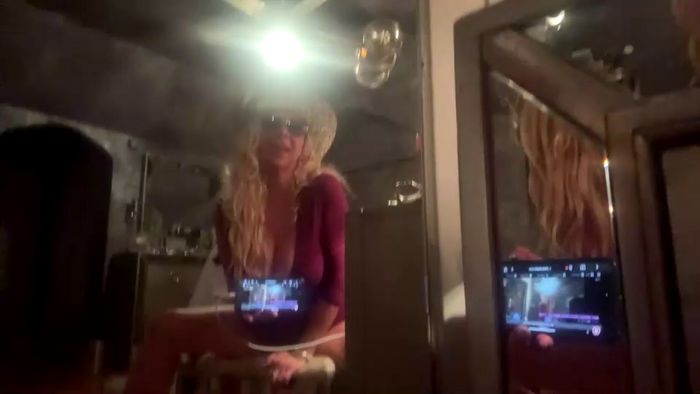 hotmom2222