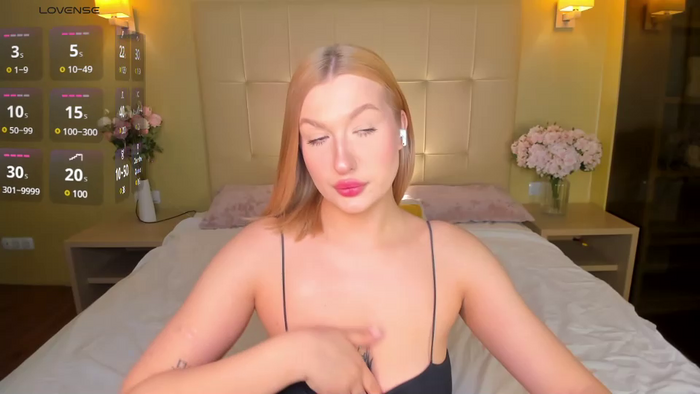 hollyylee
