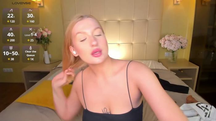 hollyylee