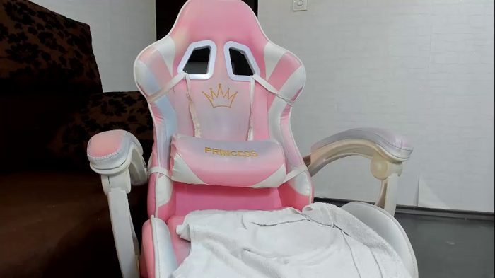 britney_charm