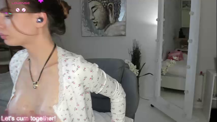 lili_and_niki