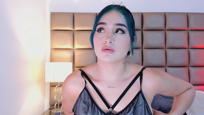 AnnyHizzle