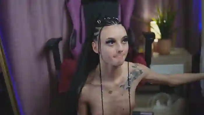 2025/02/06/dreamcam-rachelrave-20-10-30