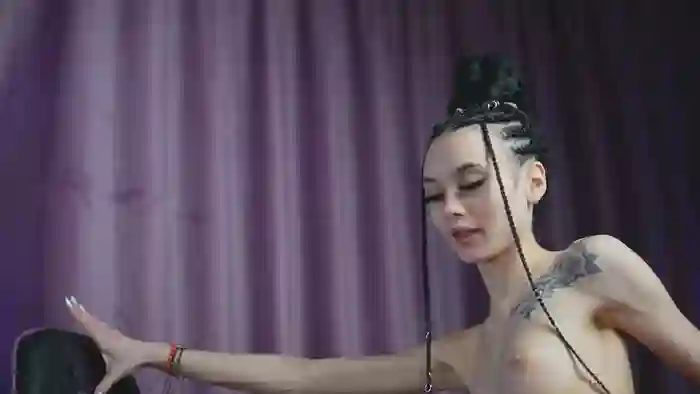 2025/02/12/dreamcam-rachelrave-21-45-17