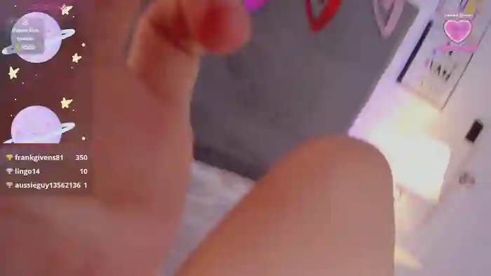 2025/02/26/dreamcam-ethan_and_ava-17-11-36