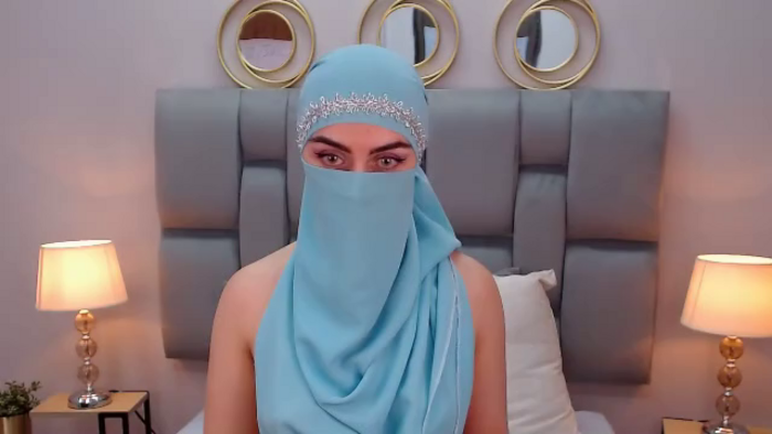 aliah-manzur