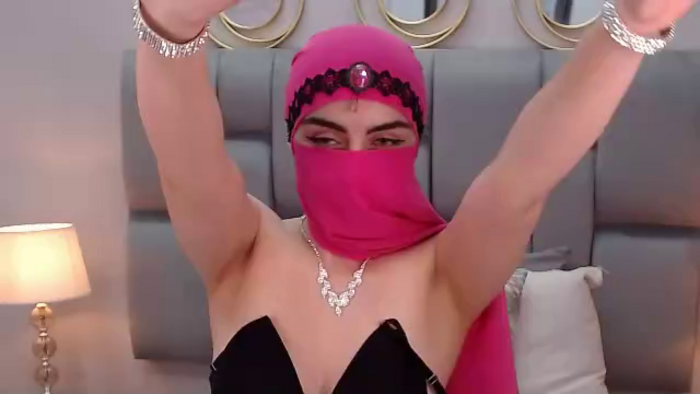 aliah-manzur