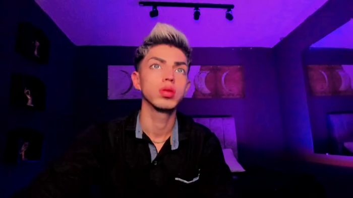 adam-volkov