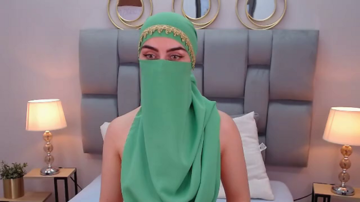 aliah-manzur